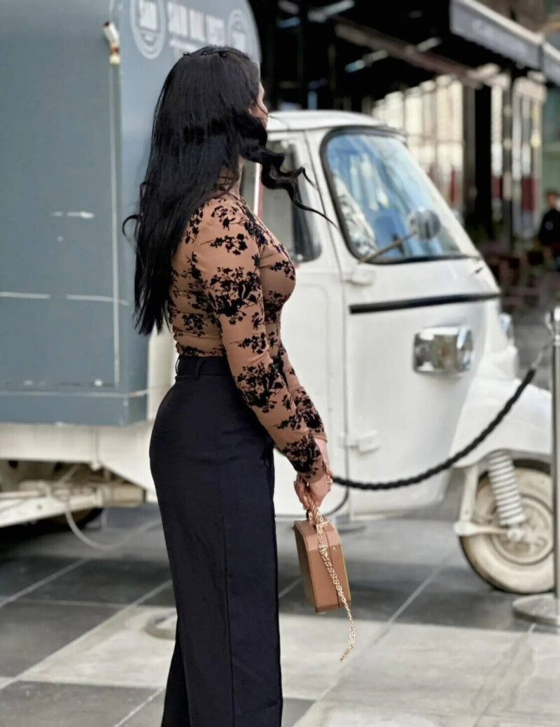 Riya - Image 2